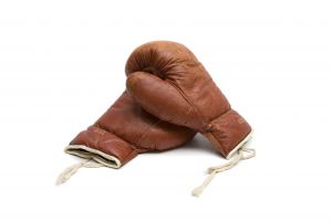 boxing gloves to fight over which browser is better